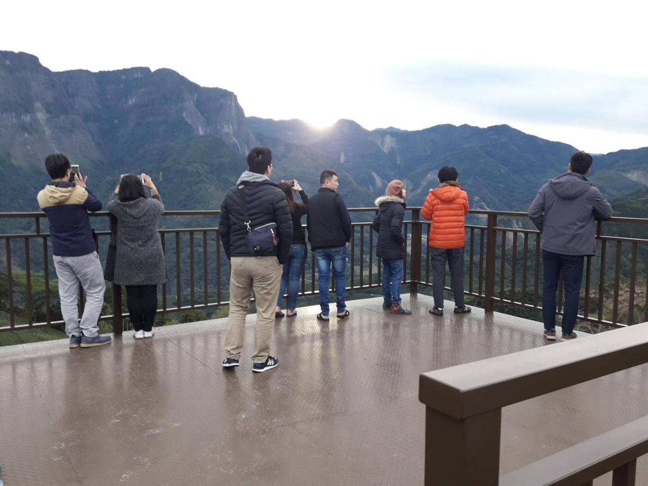 Alishan Shanyunhua B&B Homestay Meishan Buitenkant foto